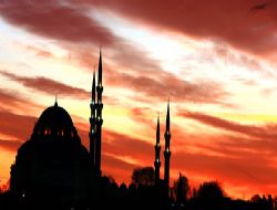 Cuma günü Berat Kandili…